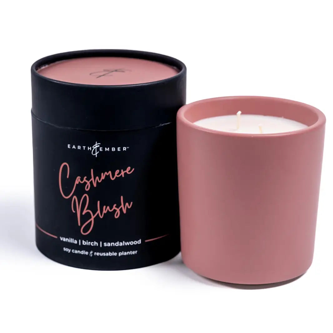 Earth & Ember 13 oz Candle: Cashmere Blush